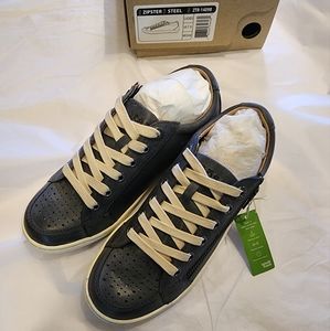 Taos - Size 7.5 - Zipster - Leather- Steel color
